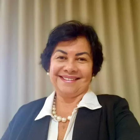 Andrea Rodrigues